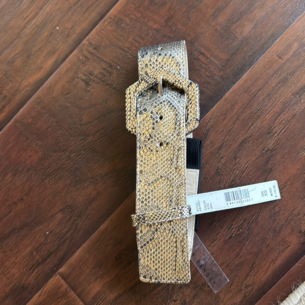 Women belt